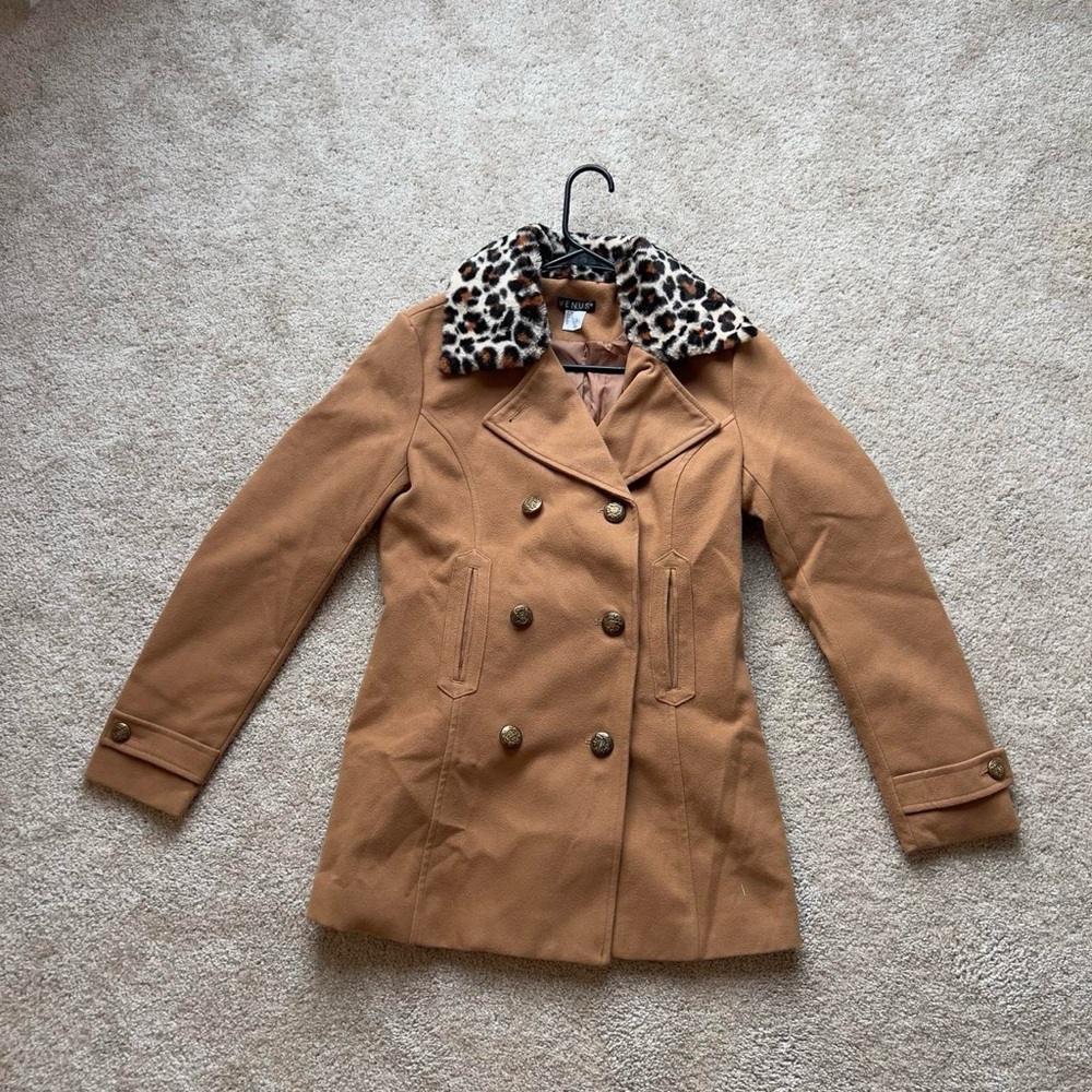 brown & cheetah print coat 🐆